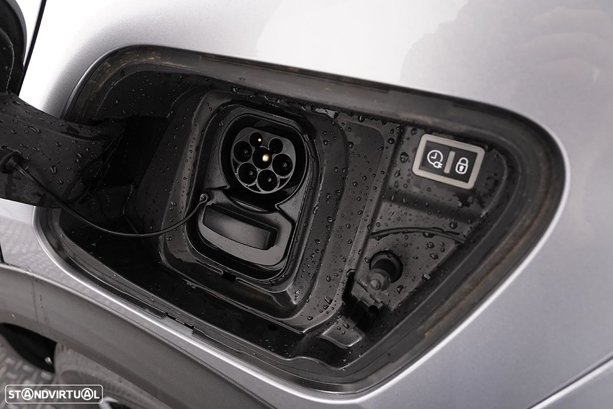 Peugeot e-2008 50 kWh GT - 7
