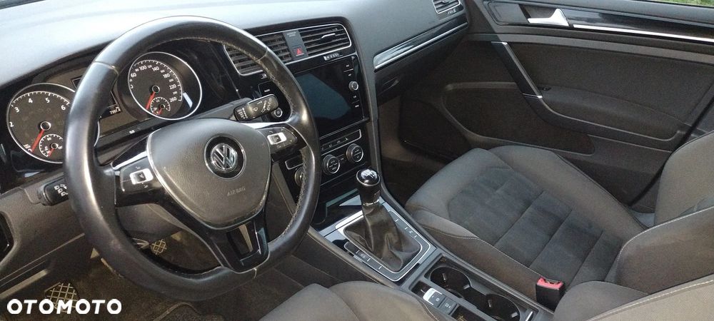 Volkswagen Golf 1.5 TSI OPF R-Line - 11