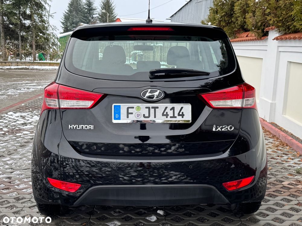 Hyundai ix20 - 16