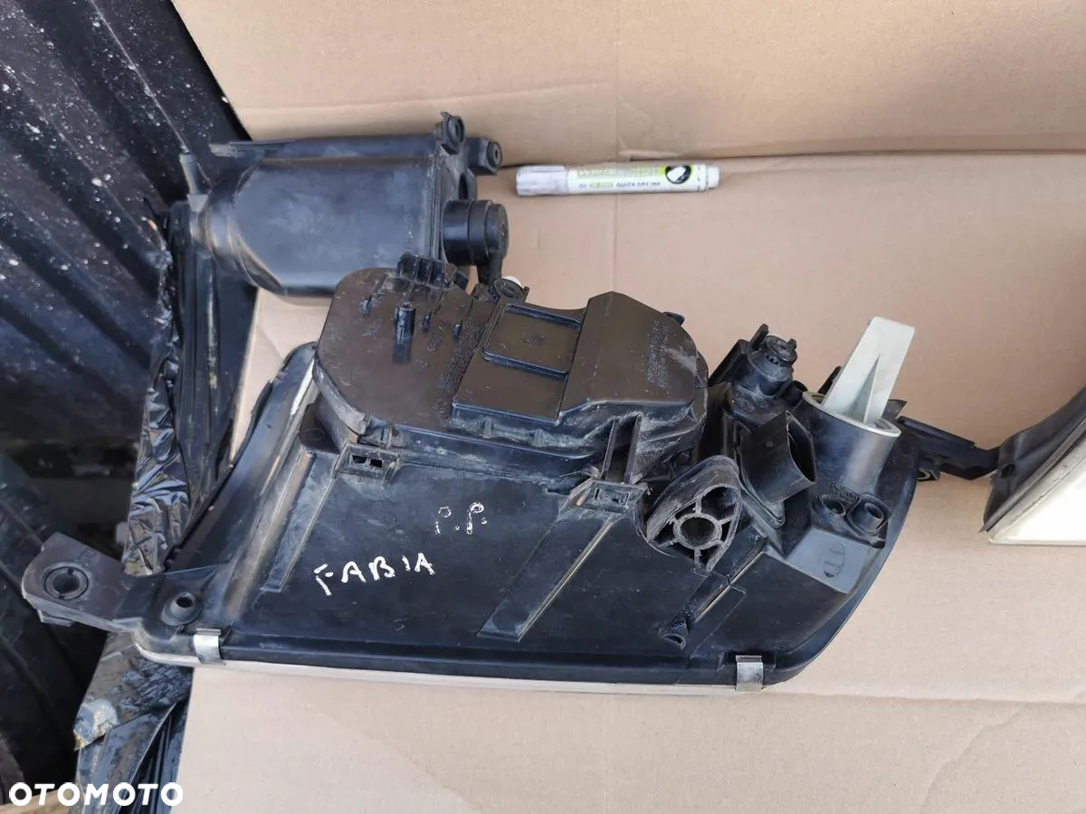 SKODA FABIA I LAMPA LAMPY PRZÓD PRZEDNIE LEWA PRAWA EUROPA - 6