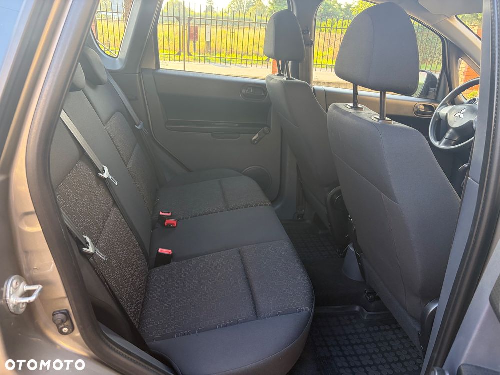 Mitsubishi Colt 1.3 Automatik Intense - 25