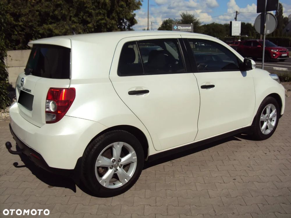 Toyota Urban Cruiser 1.33 Sol - 16