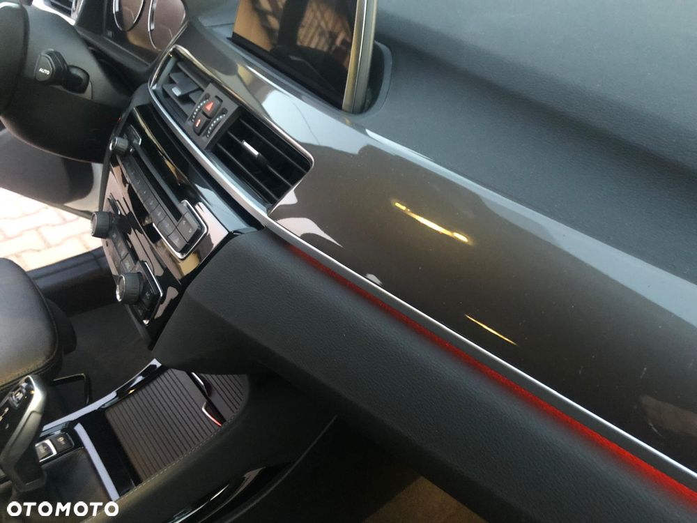 BMW X1 sDrive18d xLine - 15