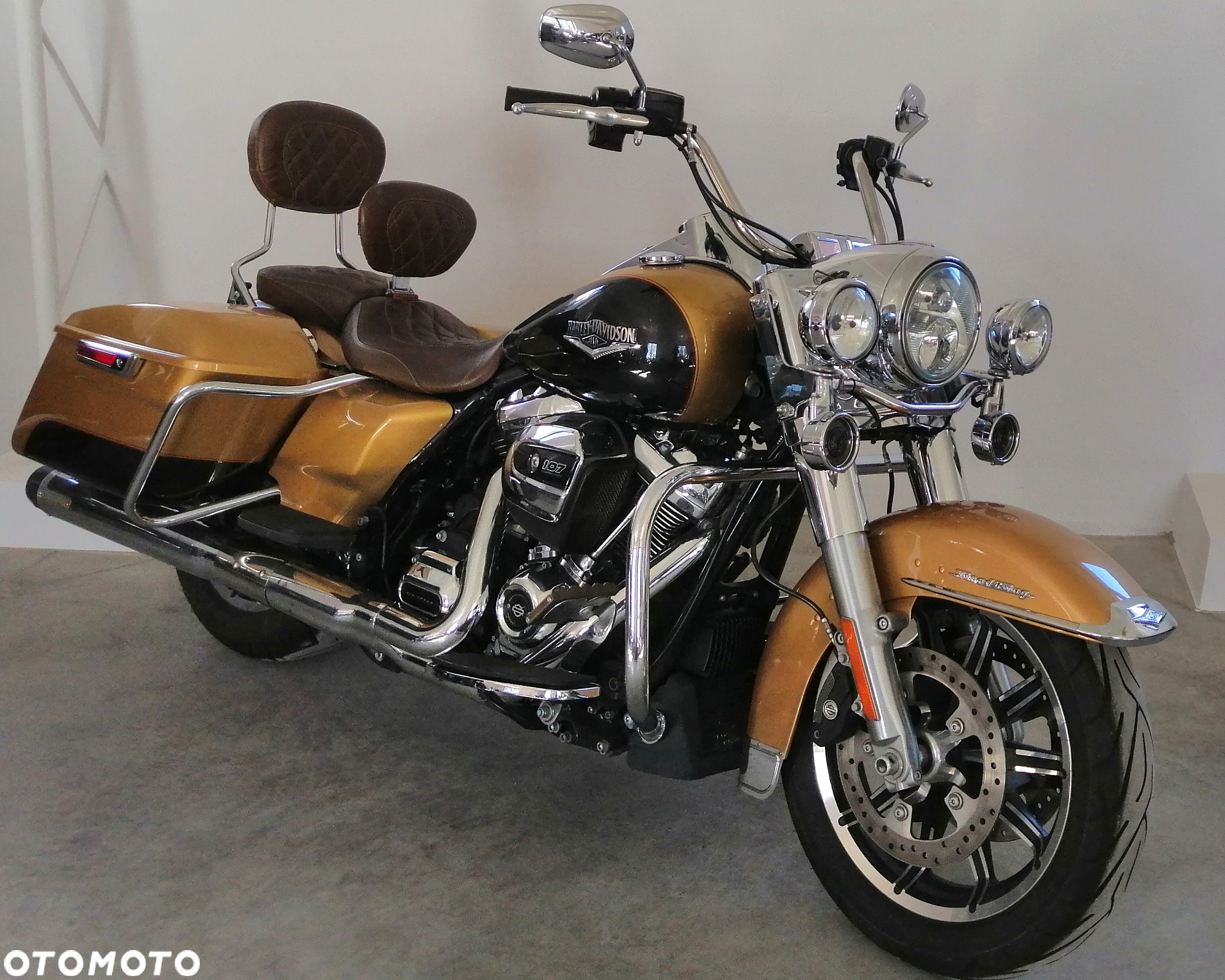 Harley-Davidson Touring Road King - 2