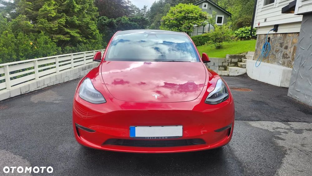 Tesla Model Y Long Range Dual Motor AWD - 5