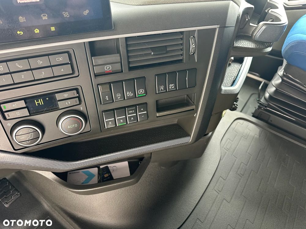 Volvo 2024 VOLVO FH 4x2 460KM I-Save GLOBETROTTER XL!!! - 12