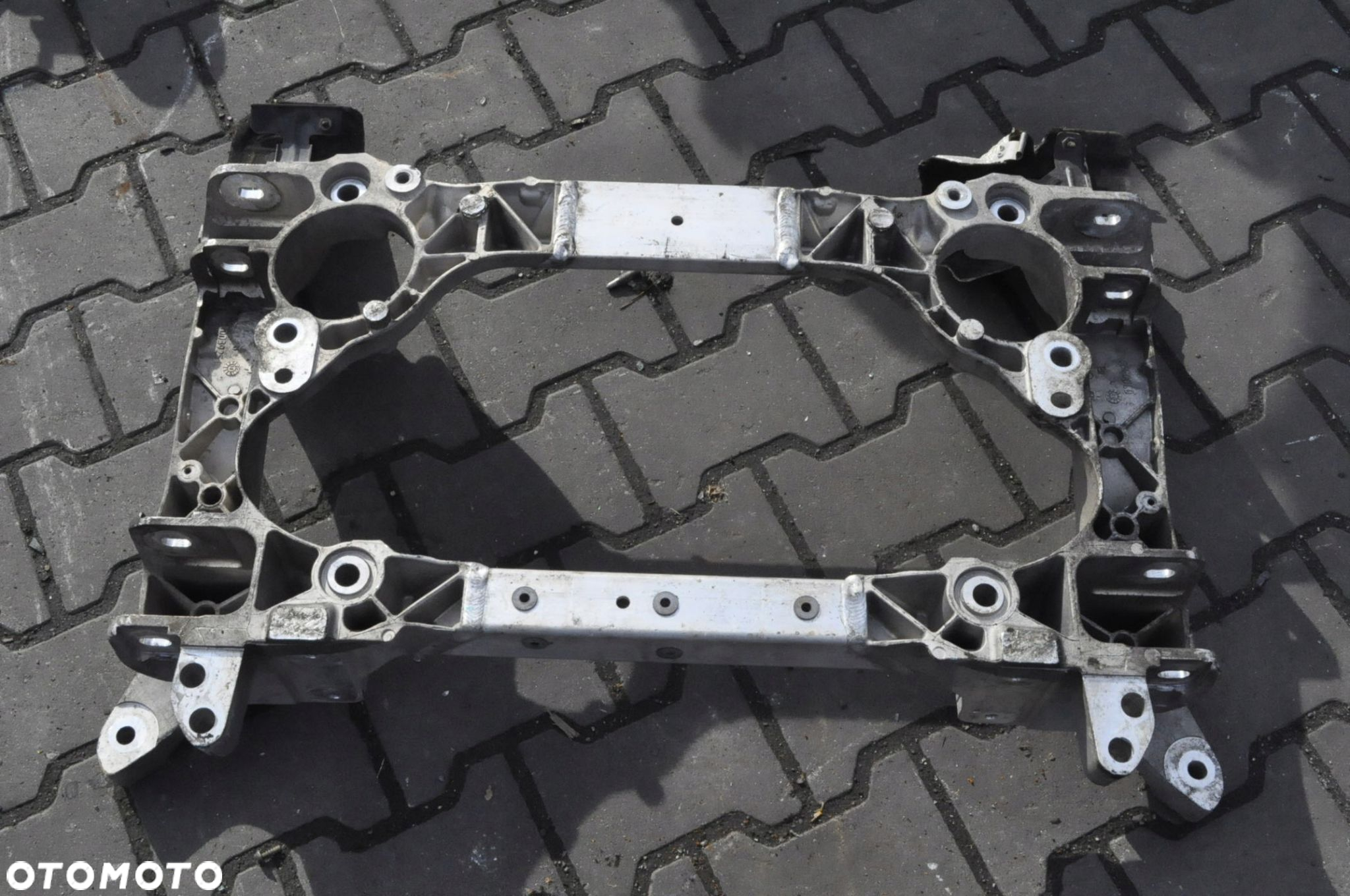 MASERATI GHIBLI III M157 LIFT 3.0D V6 275KM SANKI PRZÓD 670039251 32tys km - 3