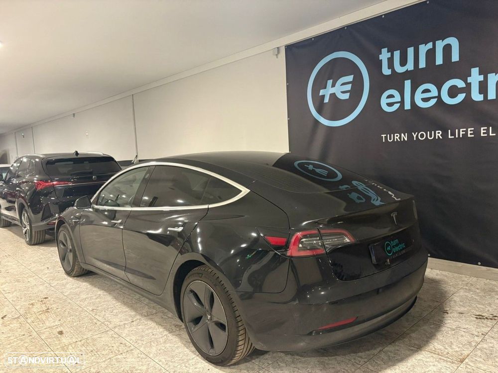 Tesla Model 3 Long Range Tração Traseira - 3