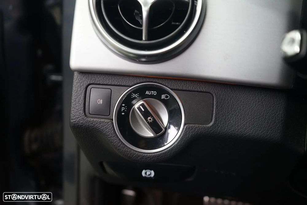 Mercedes-Benz GLK 200 CDI (BlueEFFICIENCY) 7G-TRONIC - 28