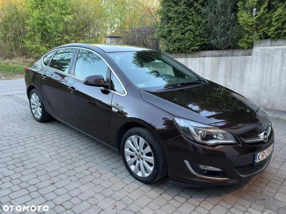 Opel Astra 1.4 T Cosmo - 2