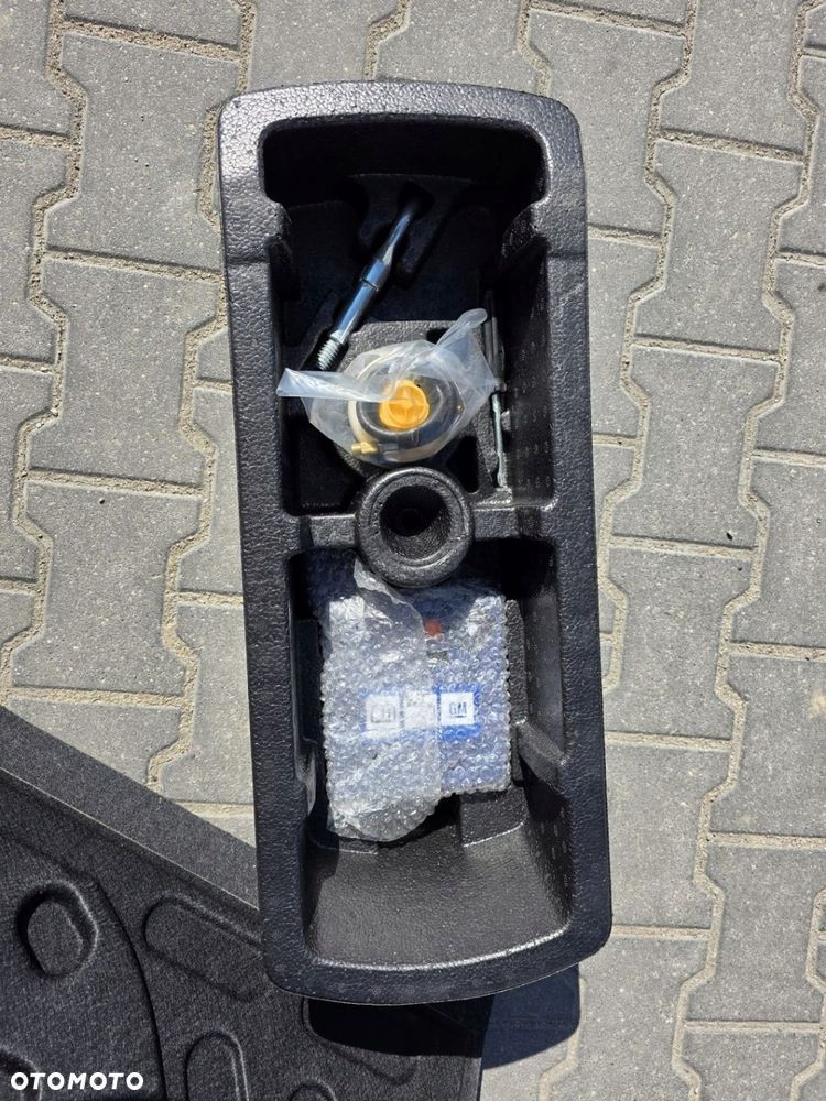 OPEL CORSA D ZESTAW NAPRAWCZY KOŁA KOMPRESOR CZYNNIK - 1