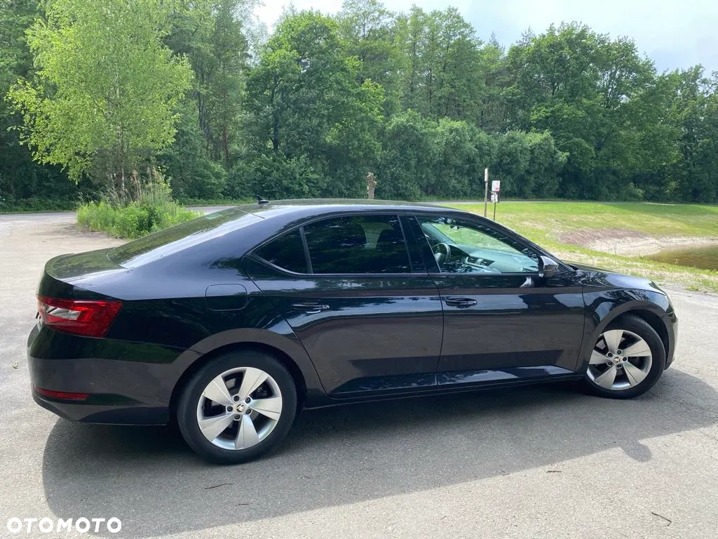 Skoda Superb 2.0 TDI Active DSG - 12