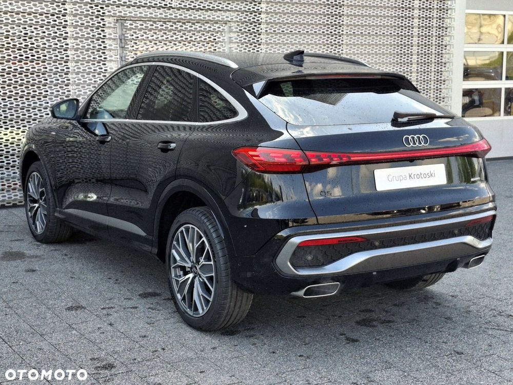 Audi Q5 Sportback - 6