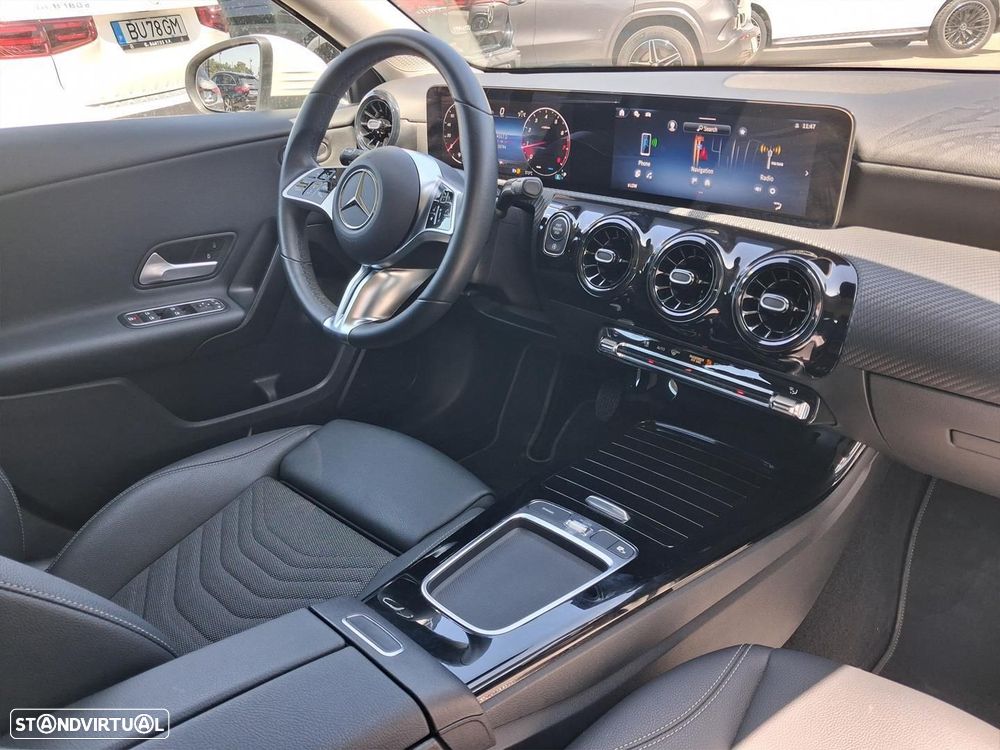 Mercedes-Benz A 200 Standard - 13