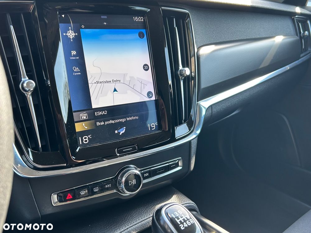 Volvo V90 D3 Momentum Pro - 7