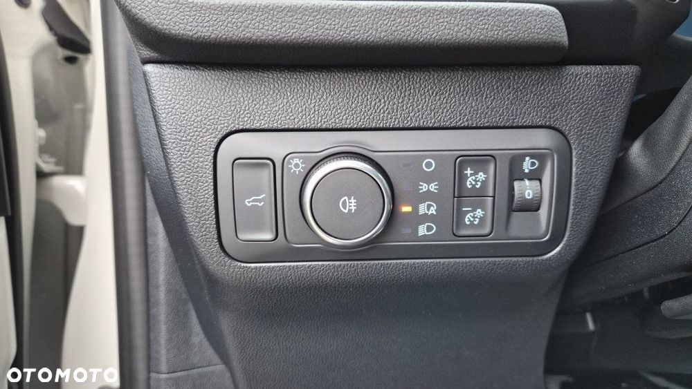 Ford Kuga - 12