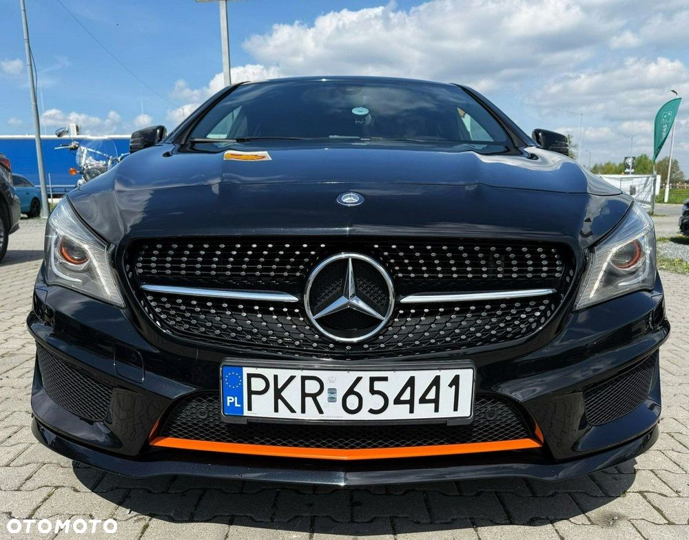 Mercedes-Benz CLA Shooting Brake 220 (CDI) d 4Matic 7G-DCT Orange Art Edition - 12