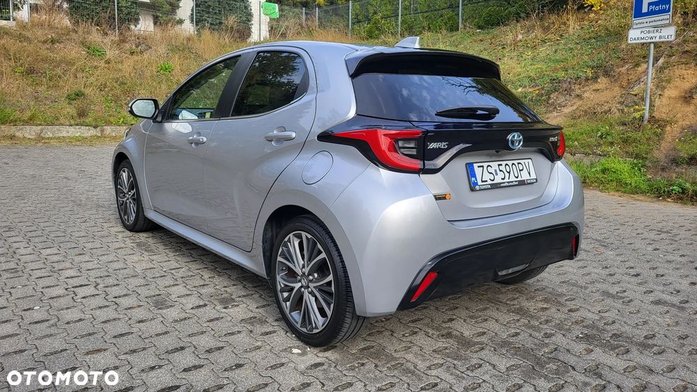 Toyota Yaris Hybrid 1.5 Executive - 6