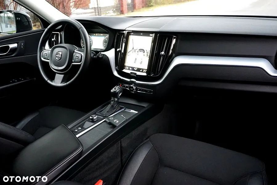 Volvo XC 60 D4 AWD Geartronic Momentum - 31