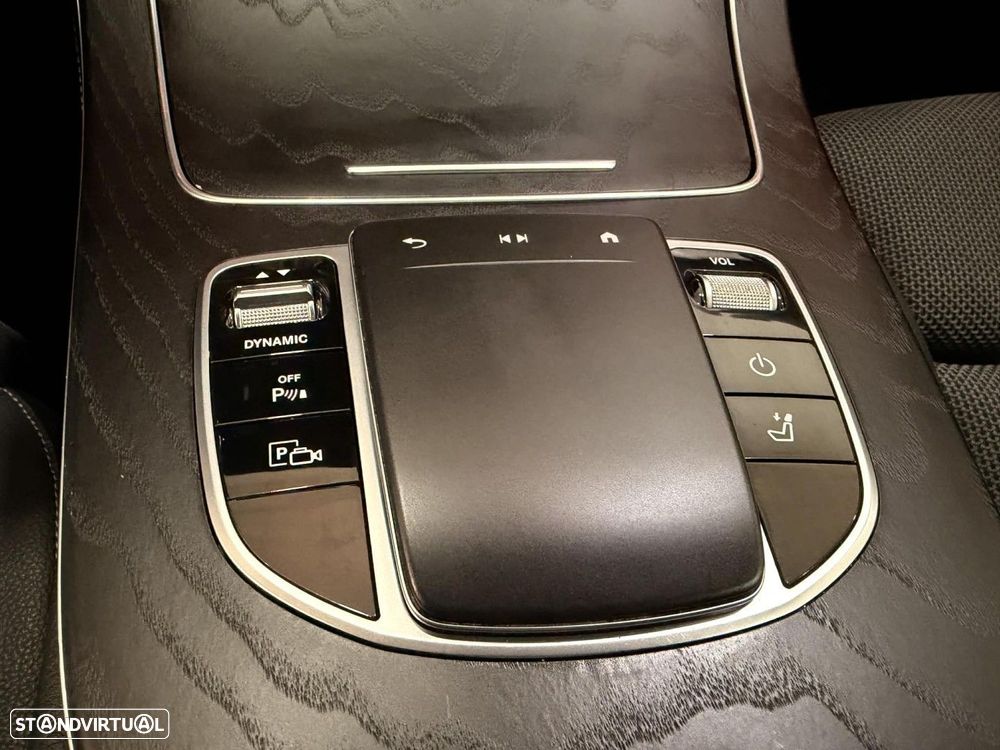 Mercedes-Benz E 300 de Avantgarde - 20