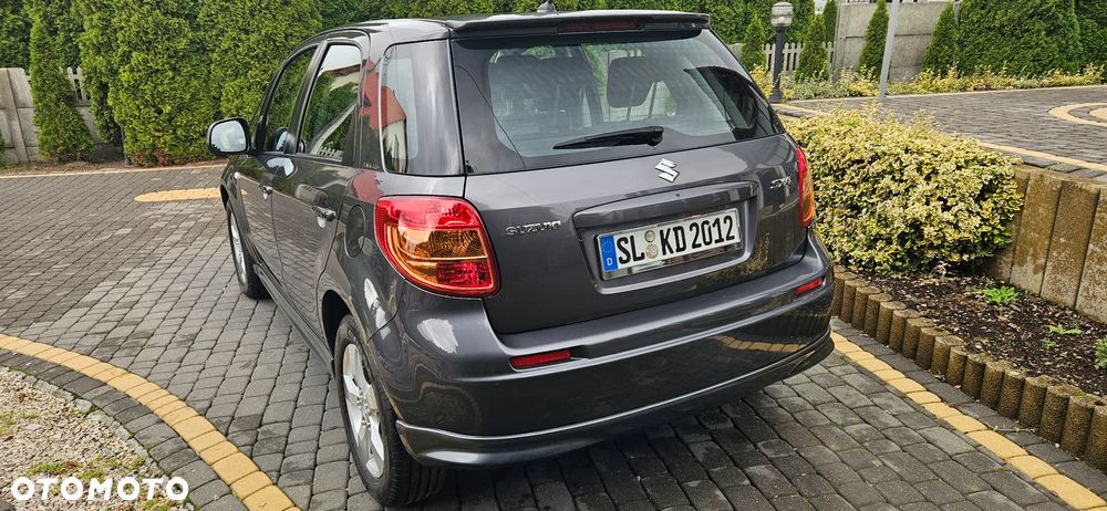 Suzuki SX4 1.6 VVT 4x2 City - 3