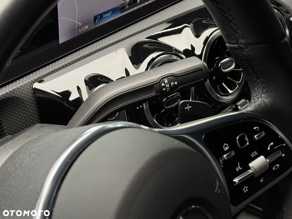 Mercedes-Benz CLA 180 d Progressive 8G-DCT - 11