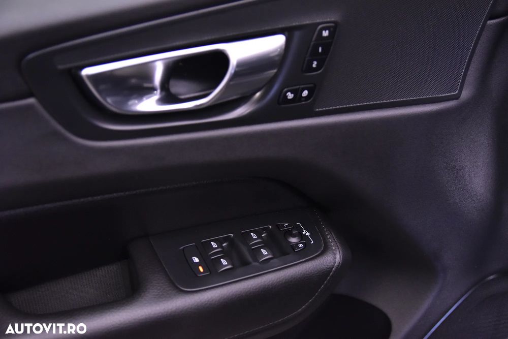 Volvo XC 60 T8 Twin Engine AWD Inscription - 14