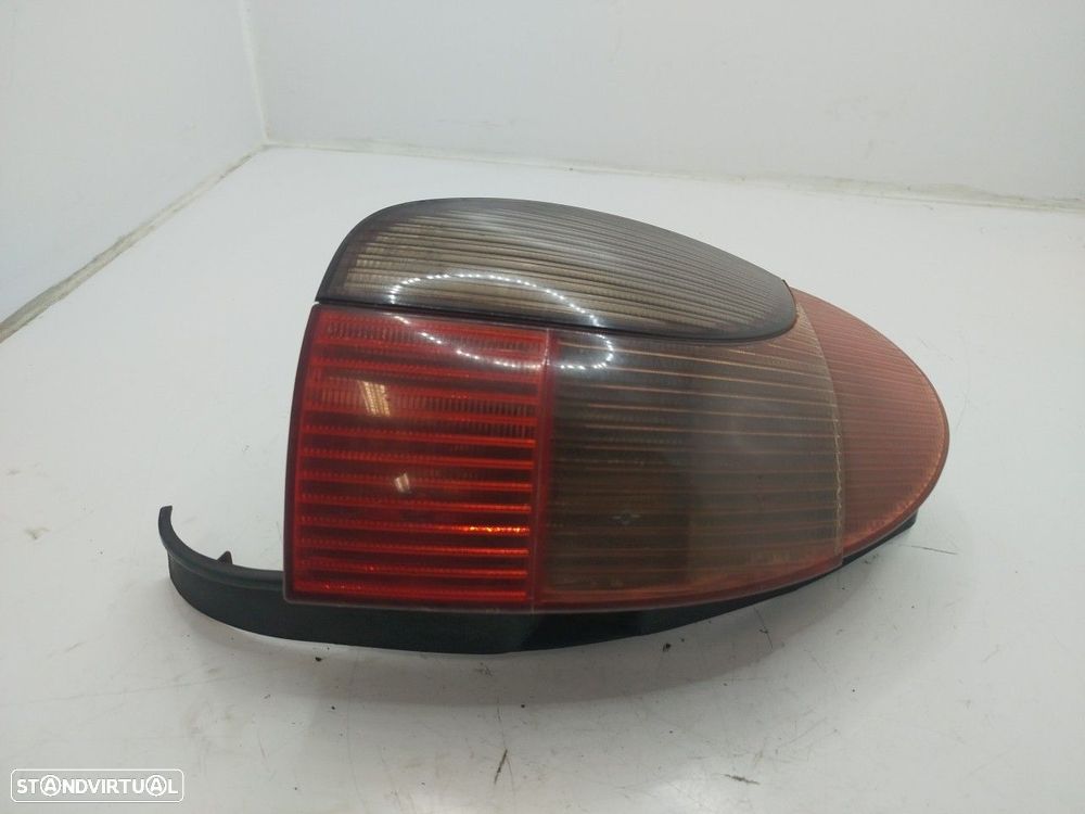 Farolim Stop Esq Peugeot 306 Break (7E, N3, N5) - 3