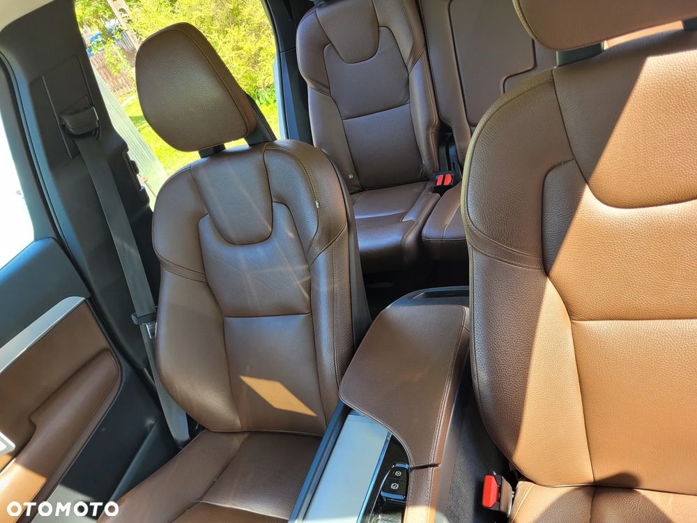 Volvo XC 90 B5 D AWD Geartronic Momentum - 10