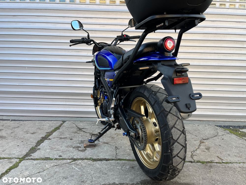 Yamaha XSR - 15