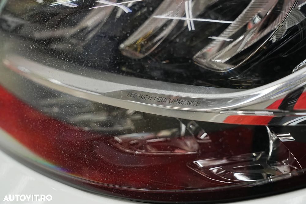 Mercedes-Benz C 220 d Coupe 9G-TRONIC AMG Line - 35