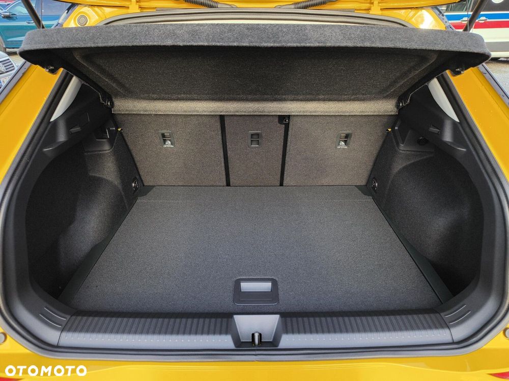 Volkswagen T-Roc - 17