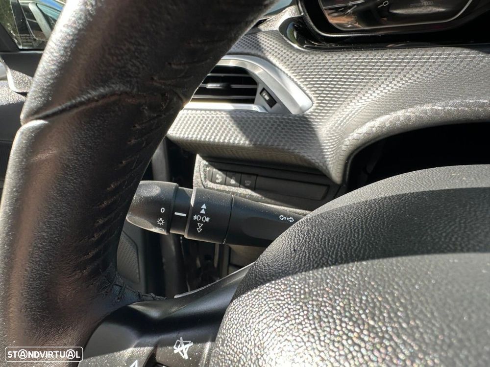 Peugeot 2008 PureTech 110 Stop&Start Style - 11