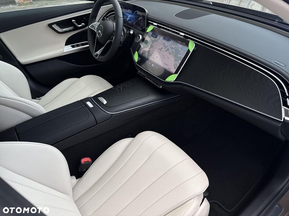 Mercedes-Benz Klasa E - 27