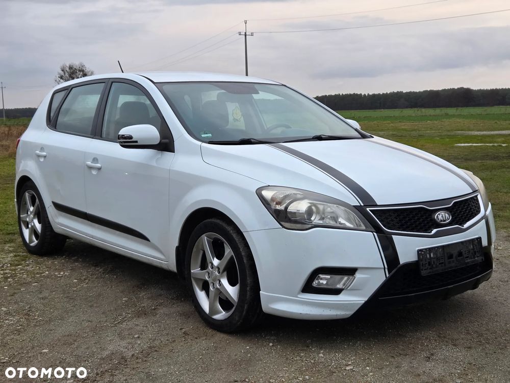 Kia Ceed 1.6 CRDi 128 97g Edition 7 - 1