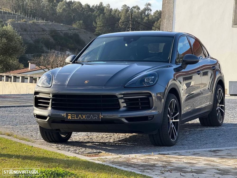 Porsche Cayenne Coupé E-Hybrid - 3