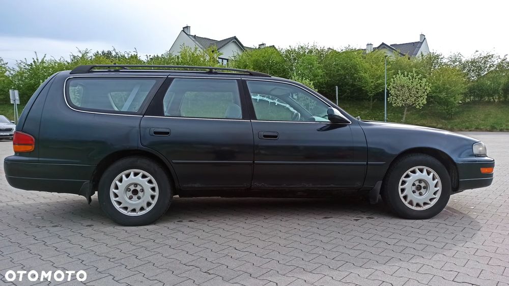 Toyota Camry 3.0 V6 LE - 9