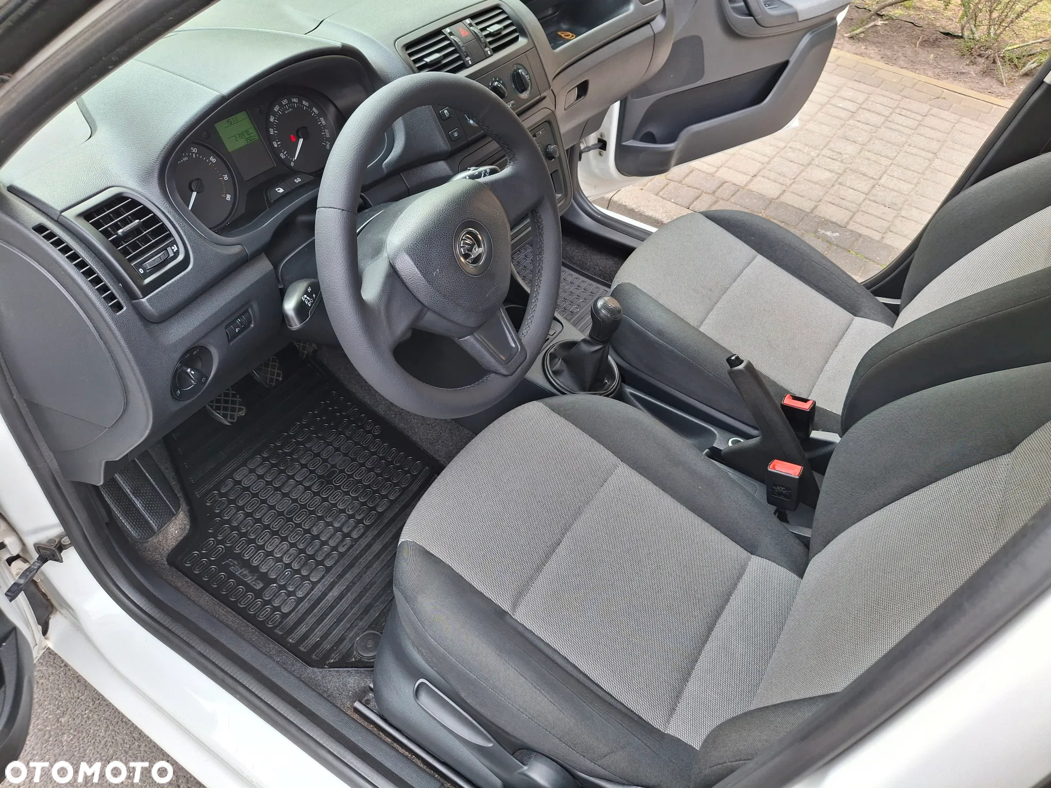 Skoda Fabia 1.2 12V Active Plus - 9