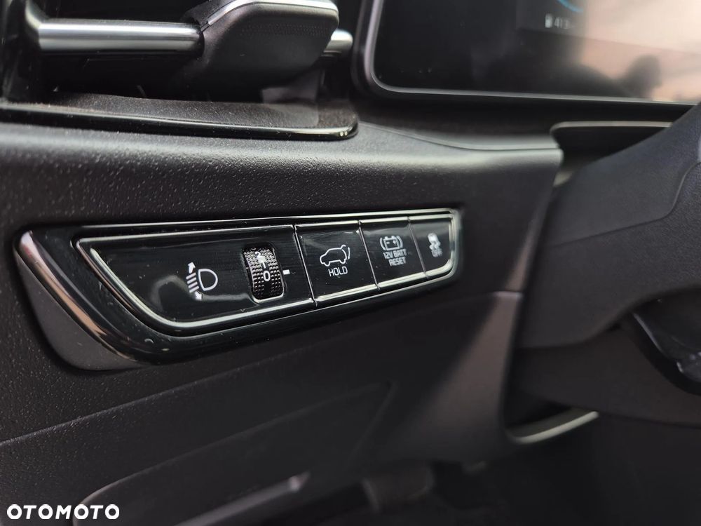 Kia Niro 1.6 GDI Hybrid L Business Line - 25
