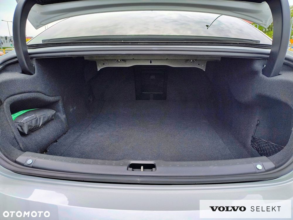 Volvo S90 - 36