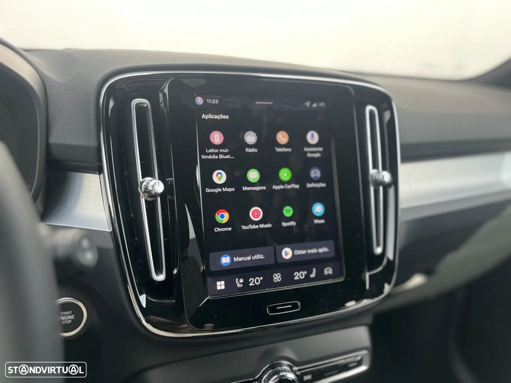 Volvo XC 40 2.0 B3 Black Edition - 30