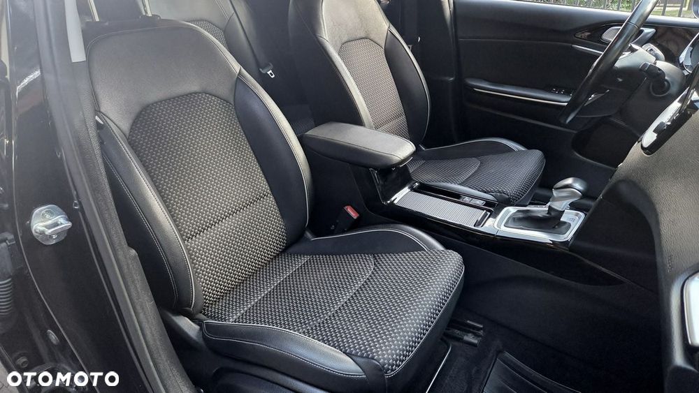Kia Ceed 1.6 CRDi mHEV Business Line DCT - 19