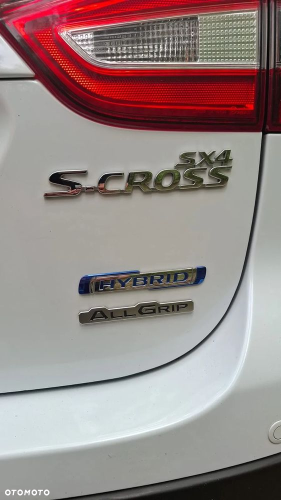 Suzuki SX4 S-Cross 1.4 SHVS Elegance 4WD - 25