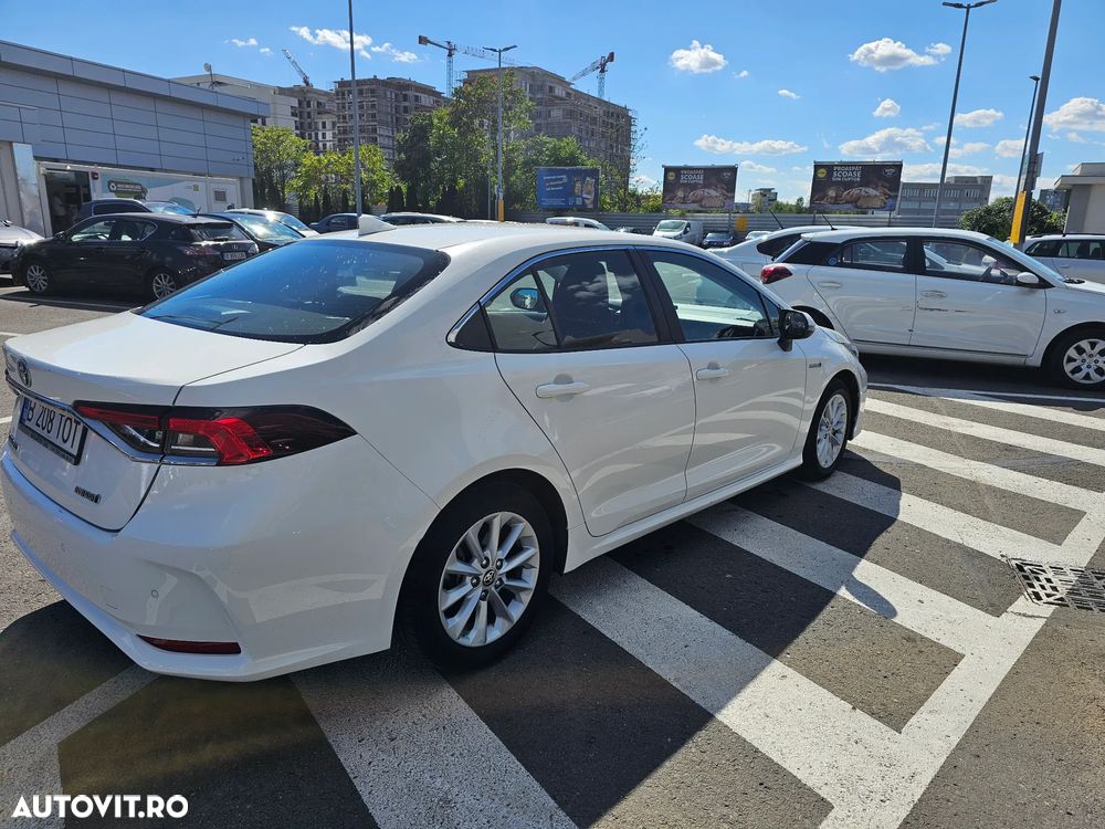 Toyota Corolla Sedan 1.8 HSD Dynamic - 3