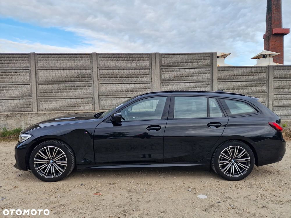 BMW Seria 3 318i M Sport - 5