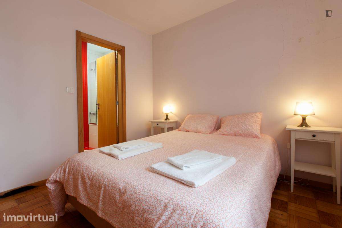 Apartamento com 3 quartos - localizado em Paranhos Porto - Grande imagem: 3/33