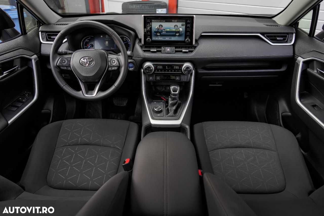 Toyota RAV4 - 14