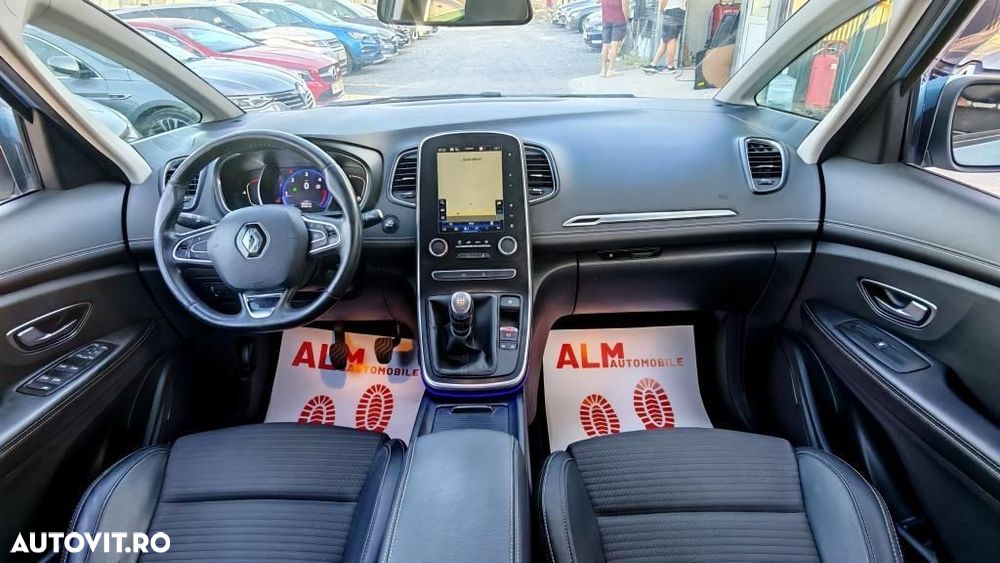 Renault Grand Scenic - 2