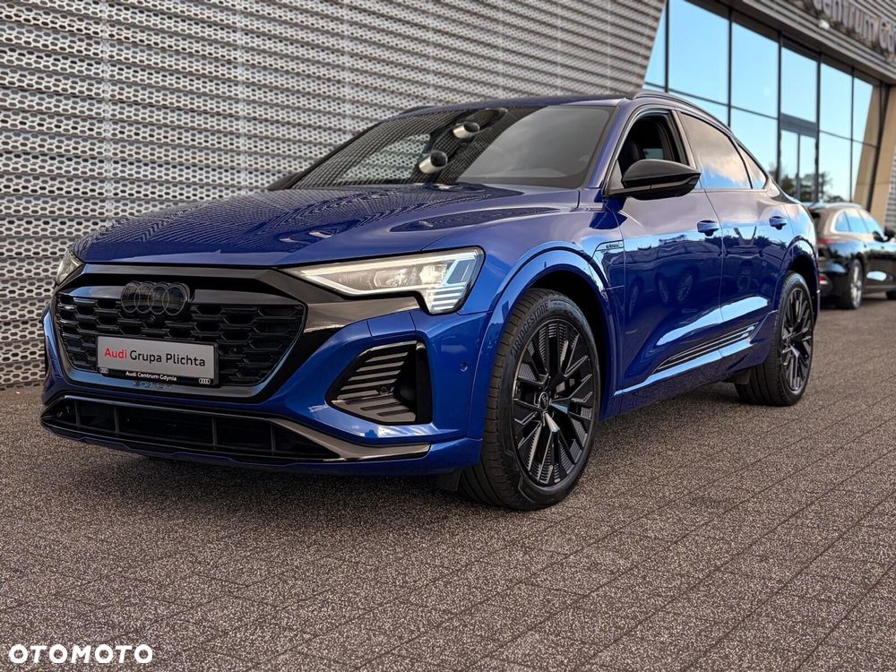 Audi Q8 Sportback e-tron - 9