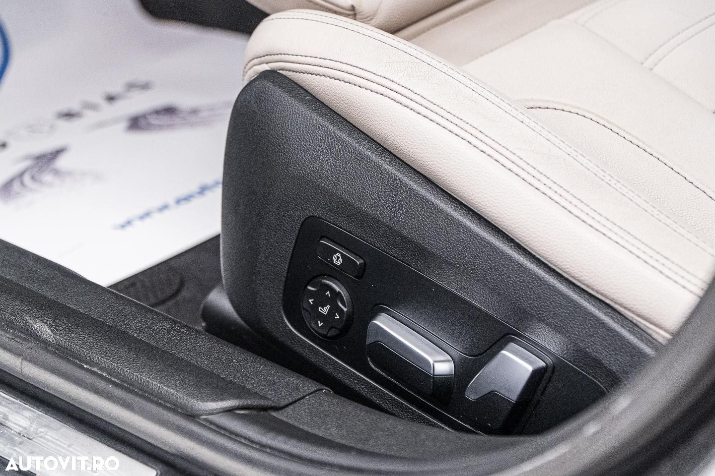 BMW Seria 3 320d xDrive AT Luxury Line - 30